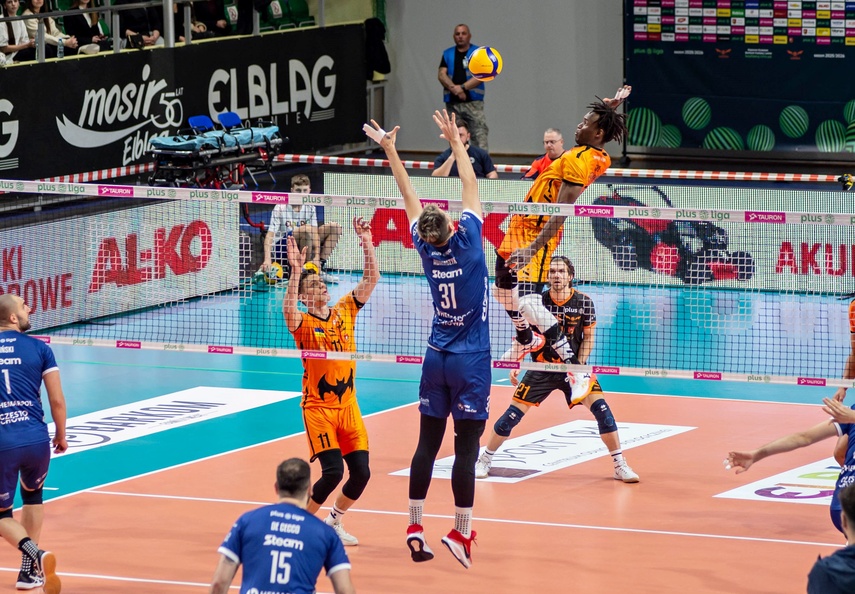 Pięć setów na inaugurację Plusligi w Elblągu zdjęcie nr 338431