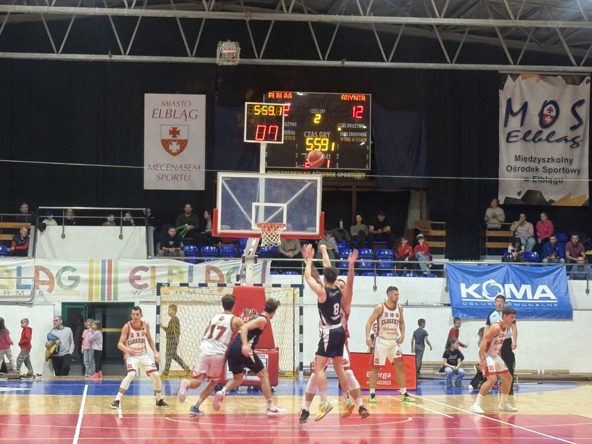 Przekonujące zwycięstwo koszykarzy zdjęcie nr 338584
