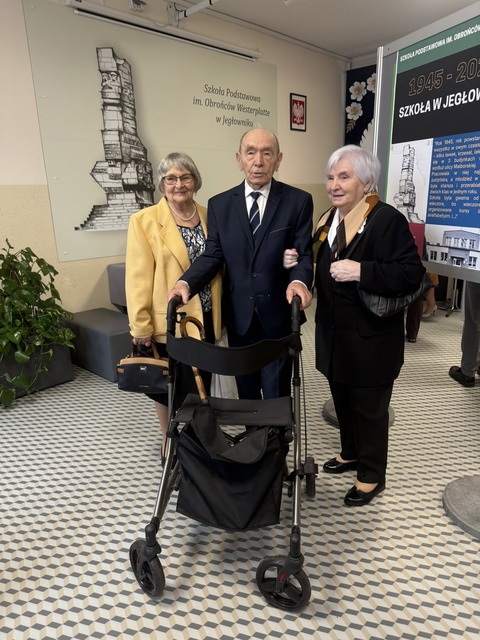 Szkoła w Jegłowniku świętowała 80-lecie zdjęcie nr 338771