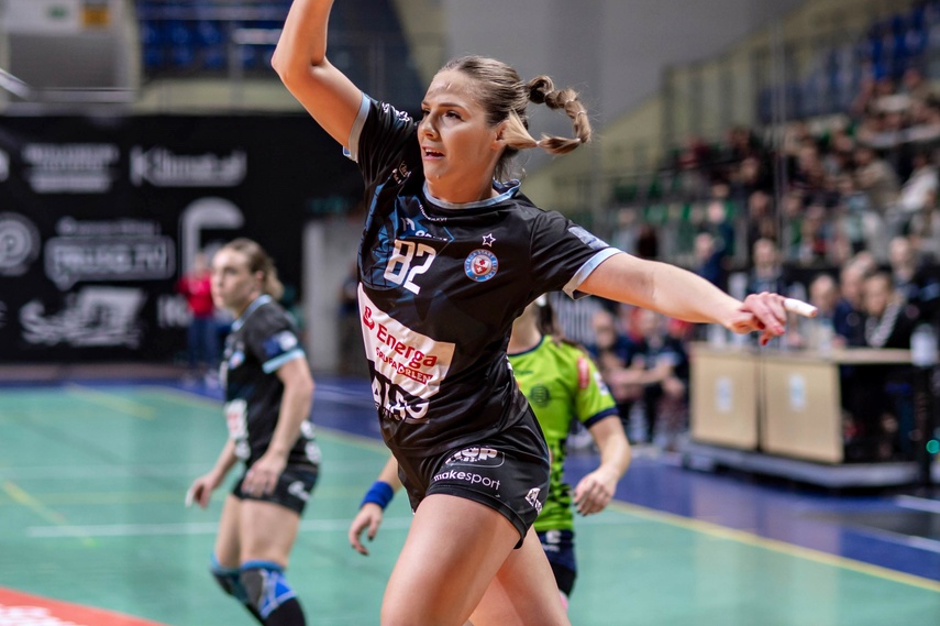 Pierwsza potyczka na remis zdjęcie nr 338874