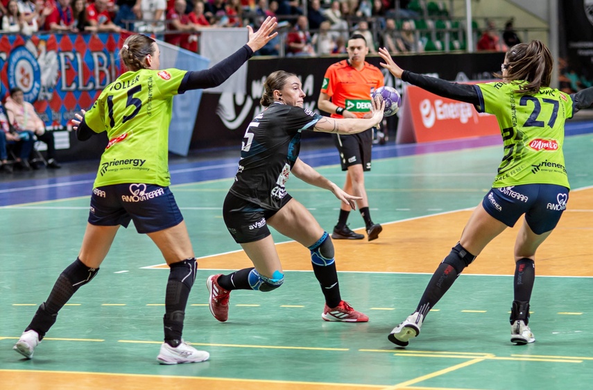 Pierwsza potyczka na remis zdjęcie nr 338887