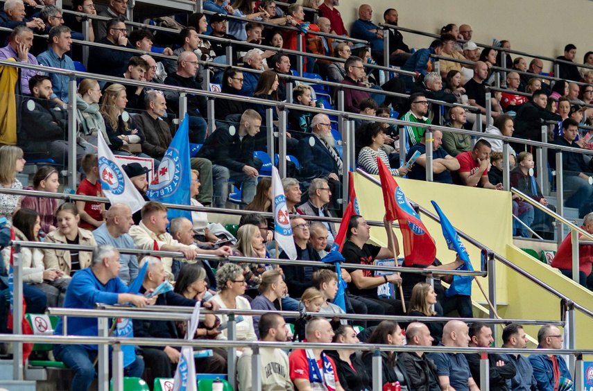 Pierwsza potyczka na remis zdjęcie nr 338890