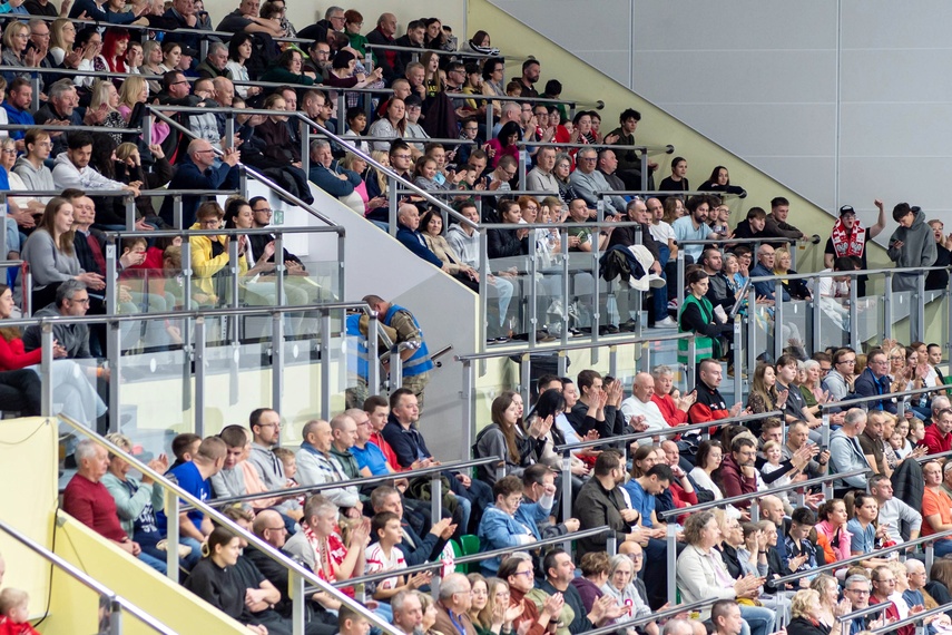 Sensacja pod siatką zdjęcie nr 339237