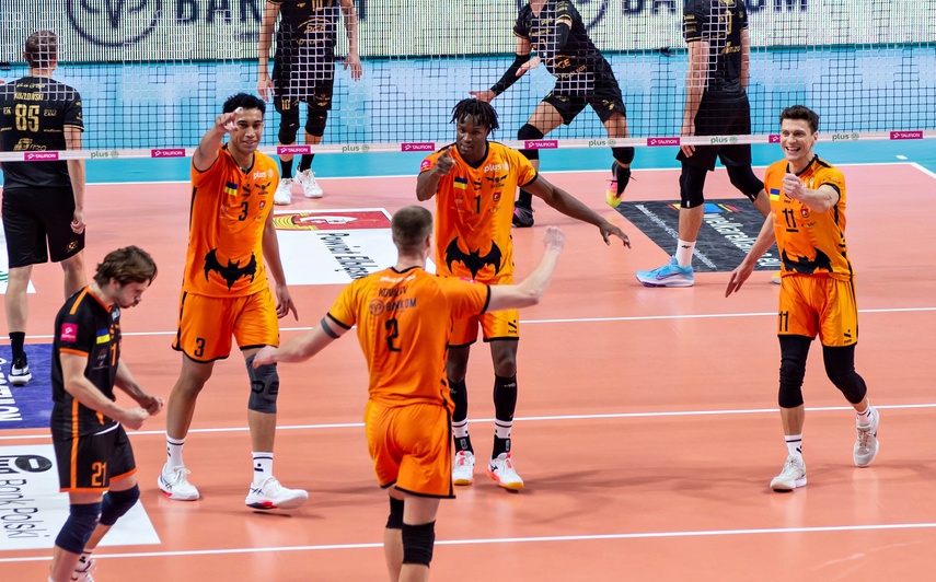 Sensacja pod siatką zdjęcie nr 339247