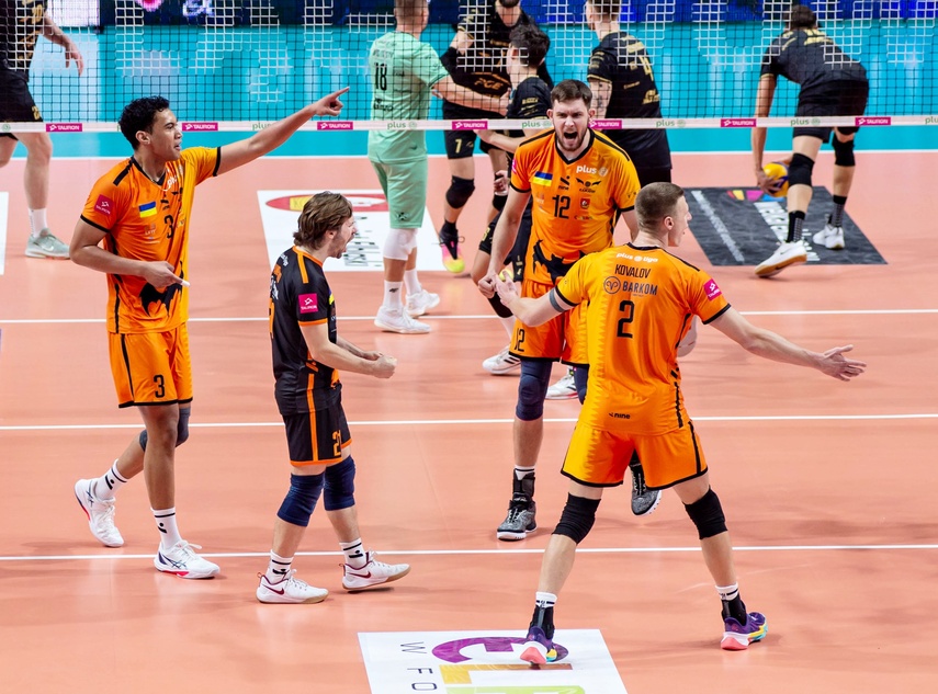 Sensacja pod siatką zdjęcie nr 339240