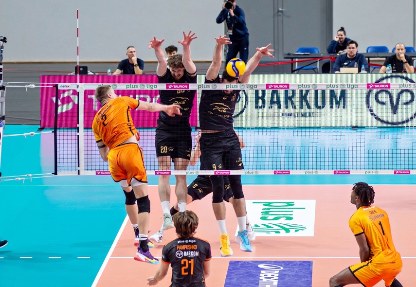 Sensacja pod siatką zdjęcie nr 339243