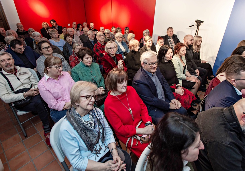 Alicja i Grzegorz stypendystami Elbląskiego Towarzystwa Kulturalnego zdjęcie nr 339391