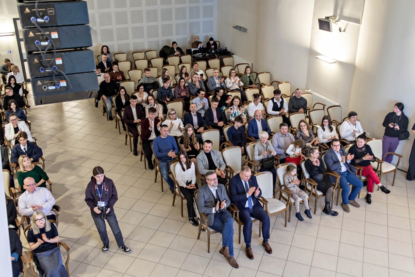 Stypendia dla najzdolniejszych zdjęcie nr 339410