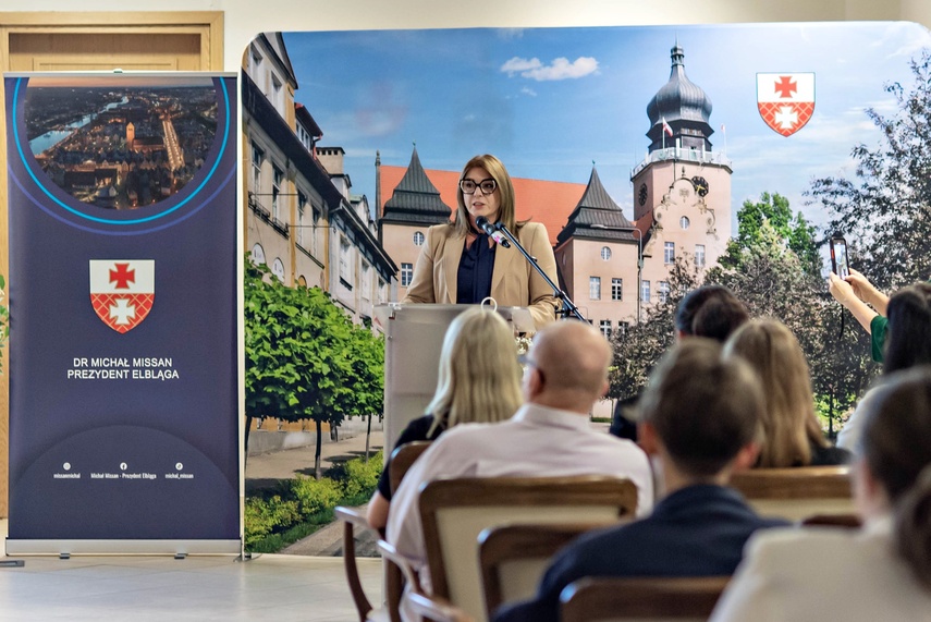 Stypendia dla najzdolniejszych zdjęcie nr 339413