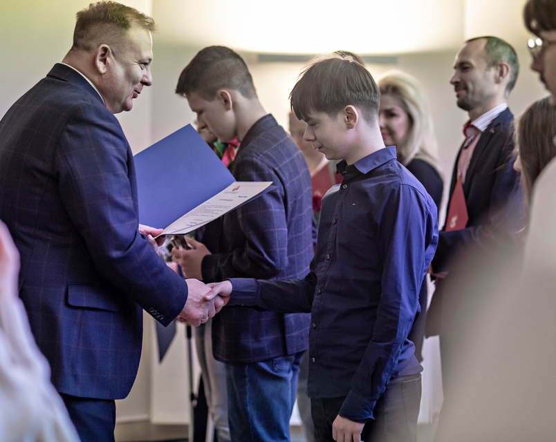 Stypendia dla najzdolniejszych zdjęcie nr 339419