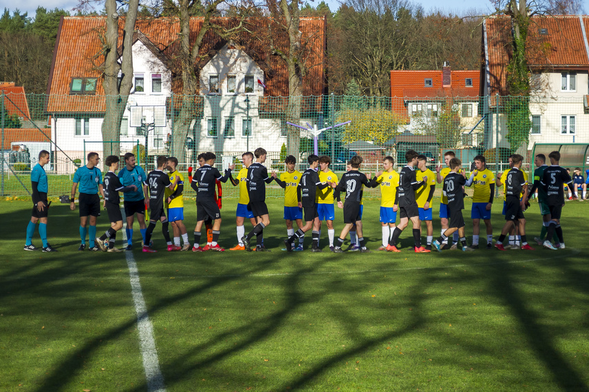 Dębowe chłopaki: Awans jest nasz, ten awans, on do nas należy... zdjęcie nr 339429