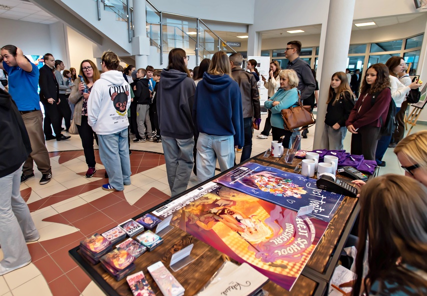 Szkoła imienia Lepszych od Reszty zdjęcie nr 339469