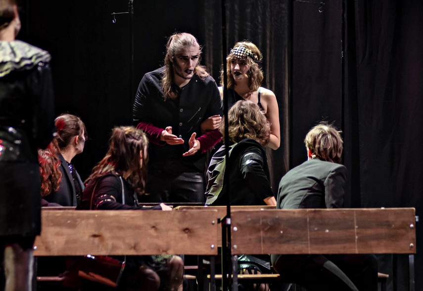 Szkoła imienia Lepszych od Reszty zdjęcie nr 339505