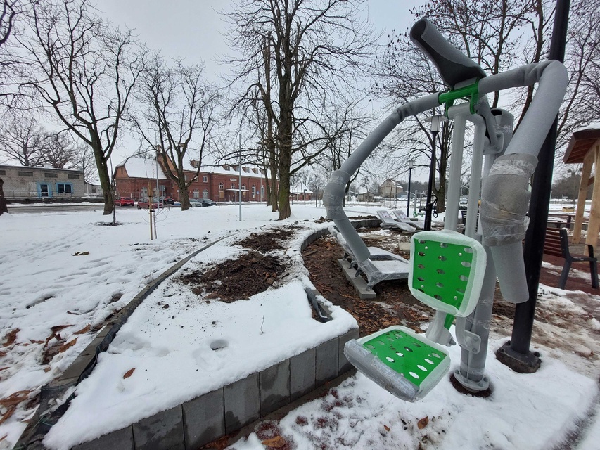 Plac dworcowy po remoncie zdjęcie nr 339920