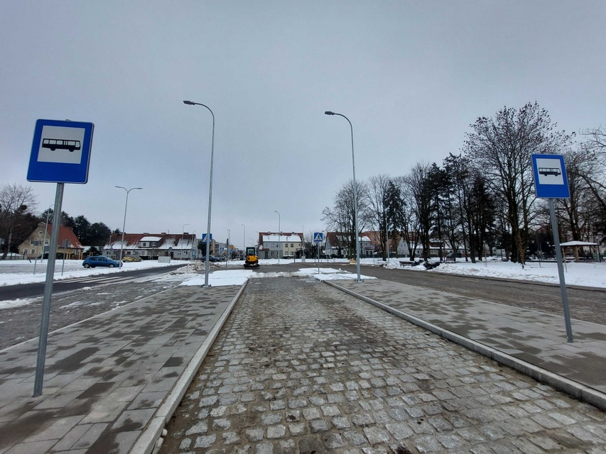 Plac dworcowy po remoncie zdjęcie nr 339930