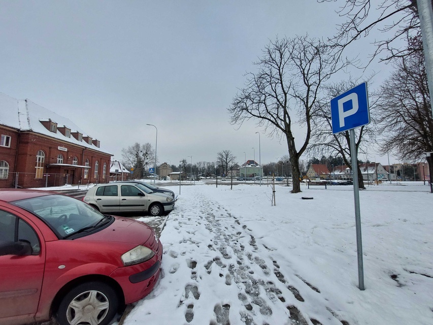 Plac dworcowy po remoncie zdjęcie nr 339916