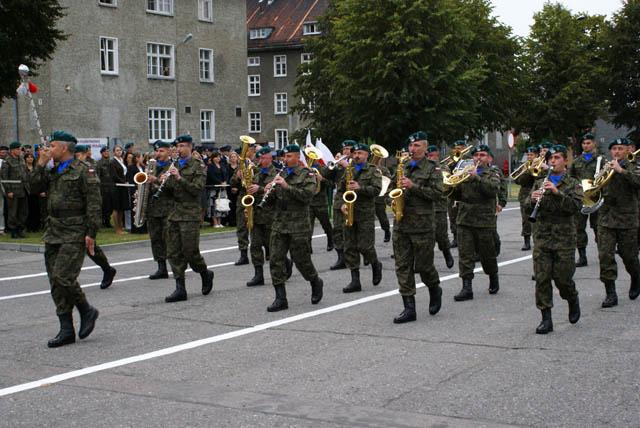Minister chwali nowego dowódcę zdjęcie nr 27350