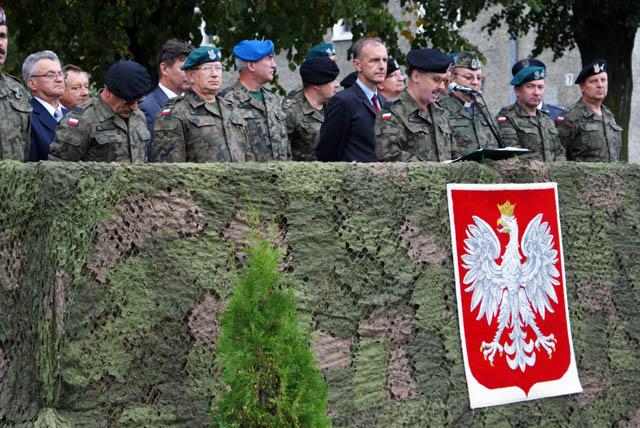 Minister chwali nowego dowódcę zdjęcie nr 27346