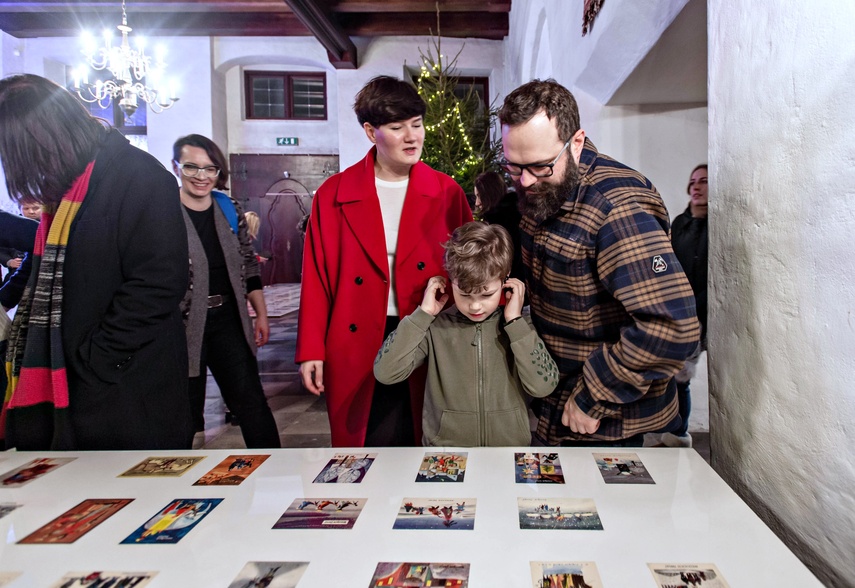 Św. Mikołaj na przystanku PKS zdjęcie nr 340110