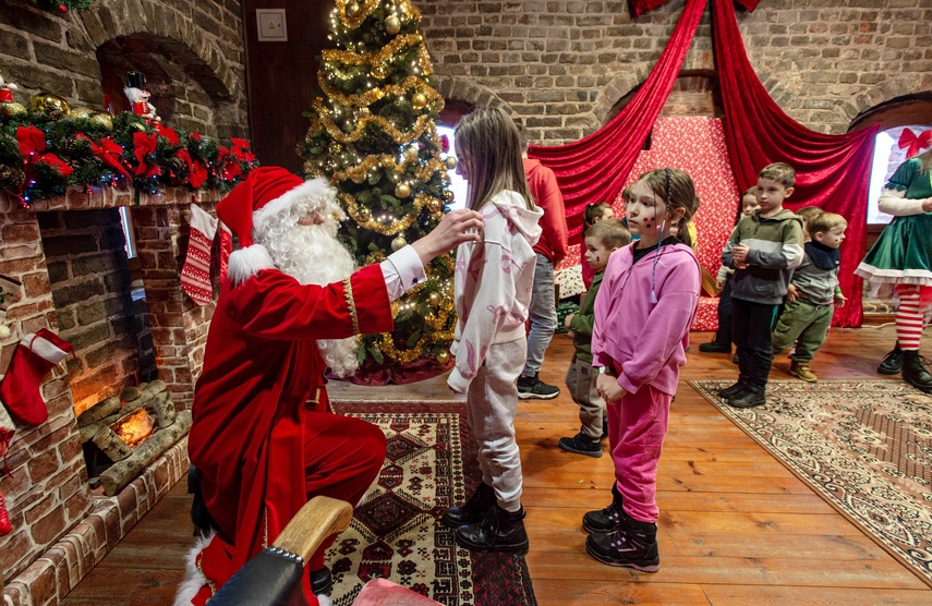 Trwa Jarmark Bożonarodzeniowy zdjęcie nr 340116