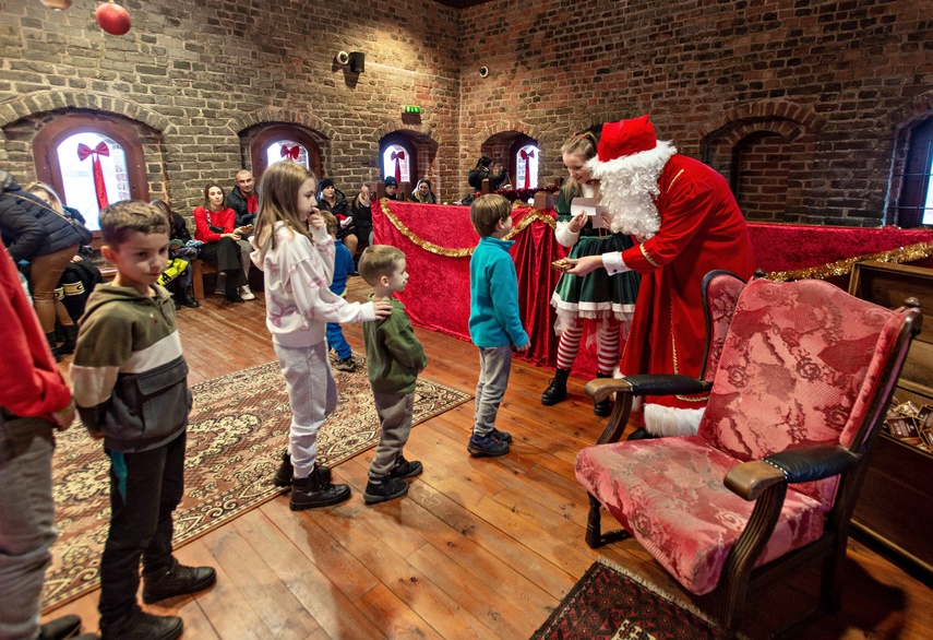 Trwa Jarmark Bożonarodzeniowy zdjęcie nr 340118