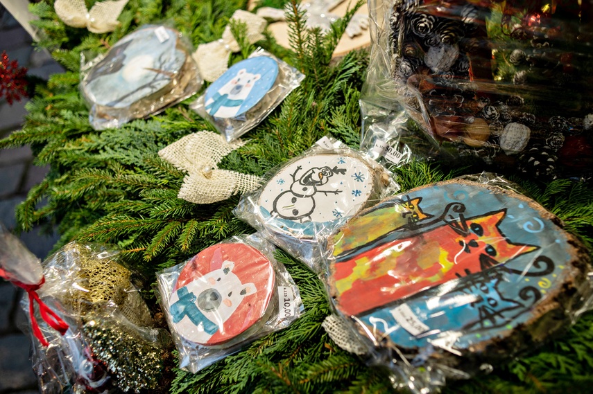 Trwa Jarmark Bożonarodzeniowy zdjęcie nr 340152