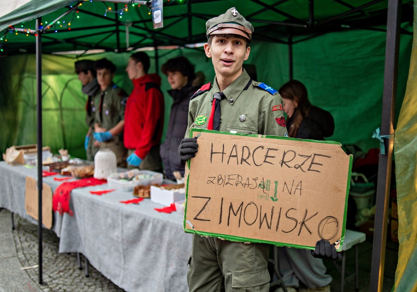 Trwa Jarmark Bożonarodzeniowy zdjęcie nr 340150