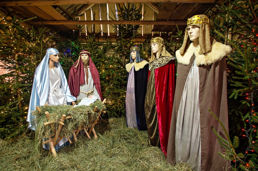 Trwa Jarmark Bożonarodzeniowy zdjęcie nr 340136