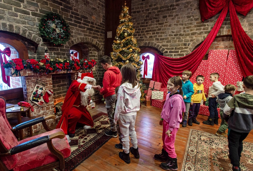 Trwa Jarmark Bożonarodzeniowy zdjęcie nr 340115