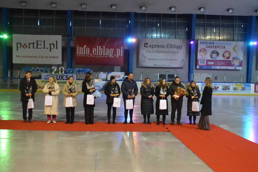 Szóstka świętuje 20. urodziny zdjęcie nr 340194