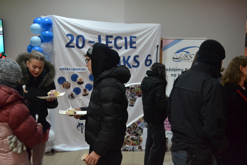 Szóstka świętuje 20. urodziny zdjęcie nr 340218