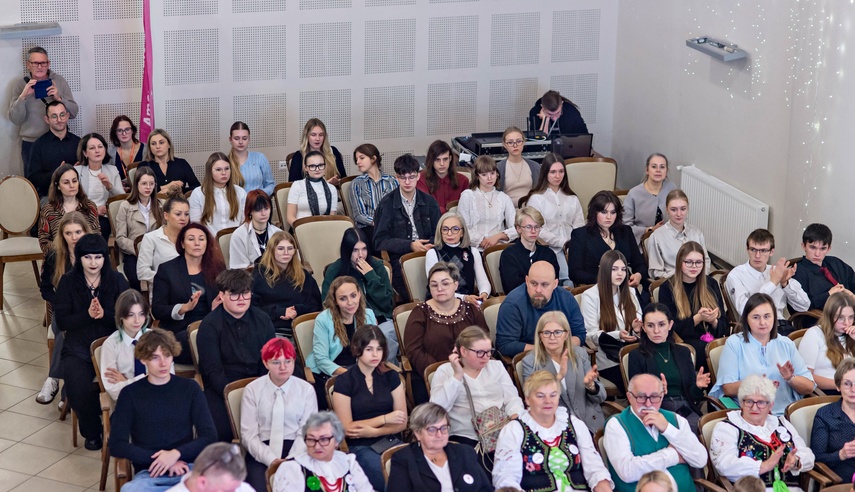 Nagrodzono najaktywniejszych wolontariuszy zdjęcie nr 340323