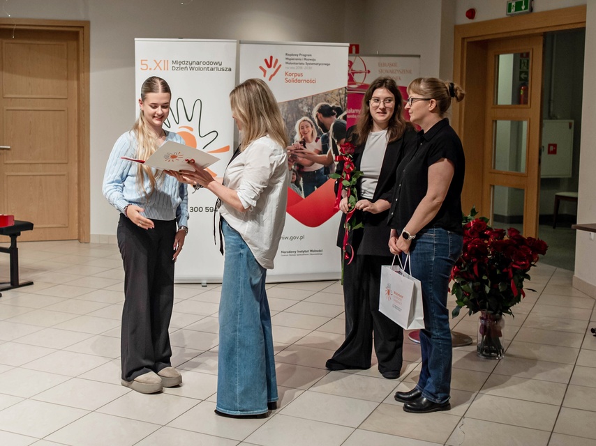 Nagrodzono najaktywniejszych wolontariuszy zdjęcie nr 340341