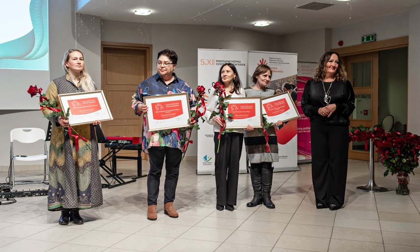 Nagrodzono najaktywniejszych wolontariuszy zdjęcie nr 340339