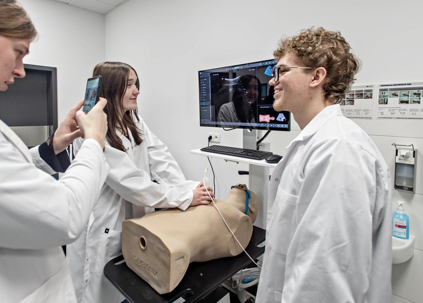 Medyczne i robotyczne nauki stosowane zdjęcie nr 340424