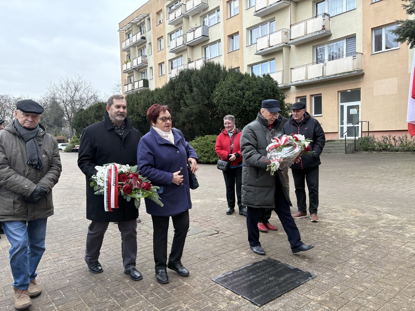 To się ogląda Czterdzieści cztery lata od wprowadzenia stanu wojennego