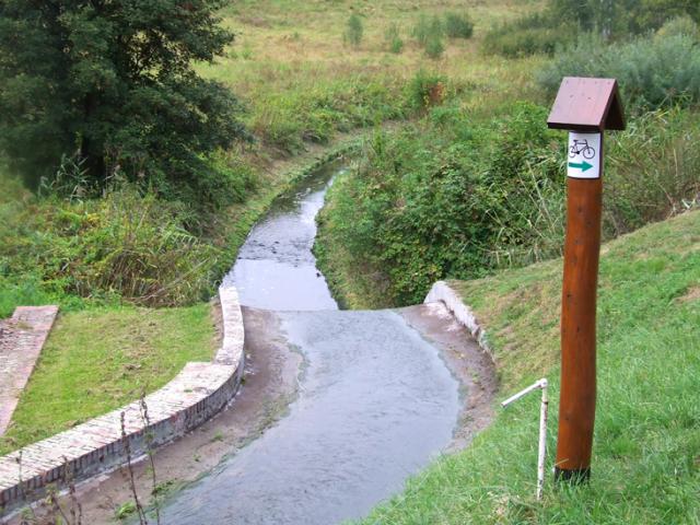 Rowerem wzdłuż Kanału Elbląskiego zdjęcie nr 27382