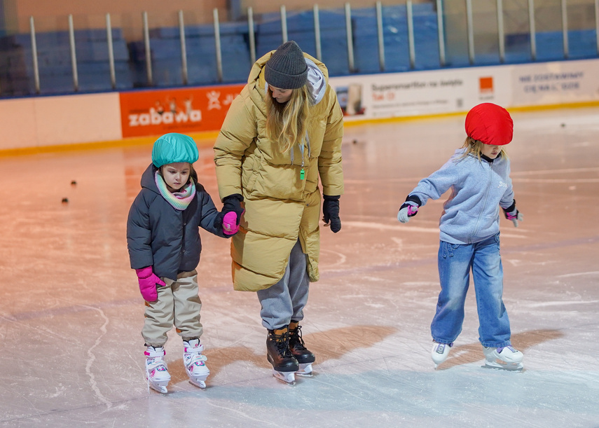 Łyżwiarskie Czwartki wystartowały zdjęcie nr 340604