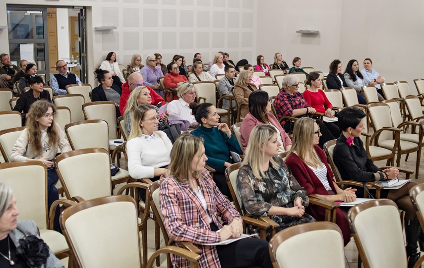 Różne oblicza nastoletniej przemocy zdjęcie nr 340631