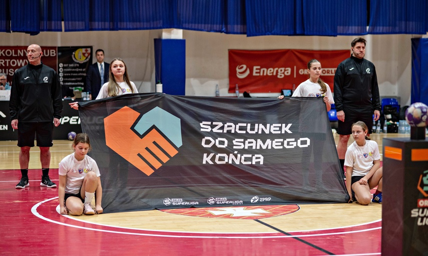 Trudna sytuacja Startu zdjęcie nr 341128