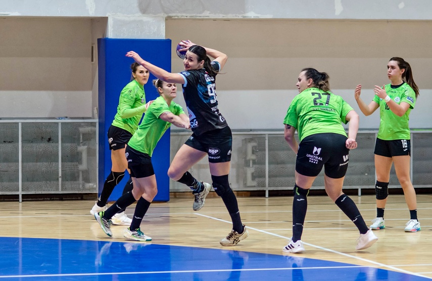 Trudna sytuacja Startu zdjęcie nr 341160