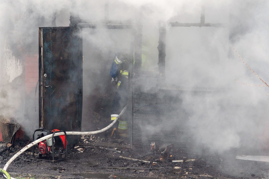 Pożar w Wikrowie zdjęcie nr 341248