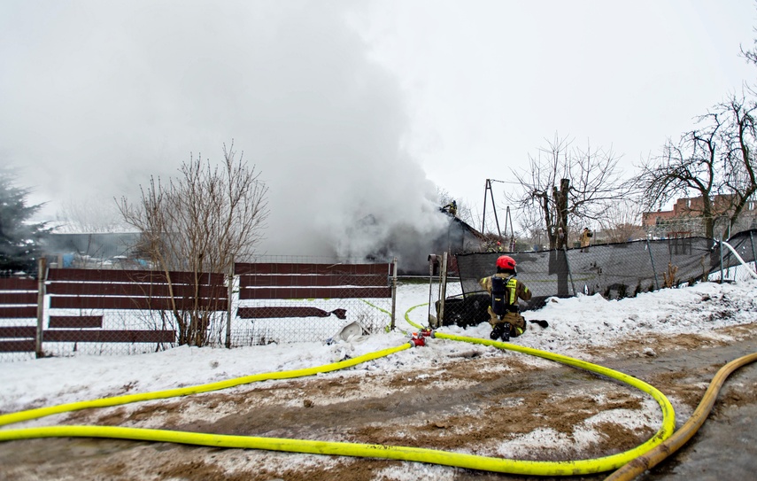 Pożar w Wikrowie zdjęcie nr 341241