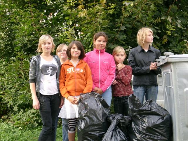 Oni już sprzątali zdjęcie nr 27427