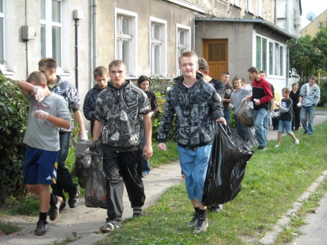 Oni już sprzątali zdjęcie nr 27429