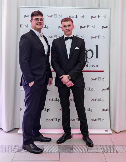 Zaczynamy studniówki! Tak bawili się uczniowie Zespołu Szkół Gosporadczych zdjęcie nr 341566