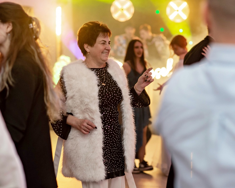 Zaczynamy studniówki! Tak bawili się uczniowie Zespołu Szkół Gosporadczych zdjęcie nr 341389