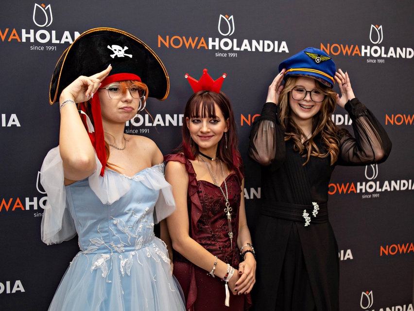 Zaczynamy studniówki! Tak bawili się uczniowie Zespołu Szkół Gosporadczych zdjęcie nr 341438