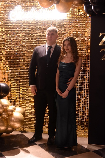 "Studniówka niepowtarzalna jak każdy z was" zdjęcie nr 341461