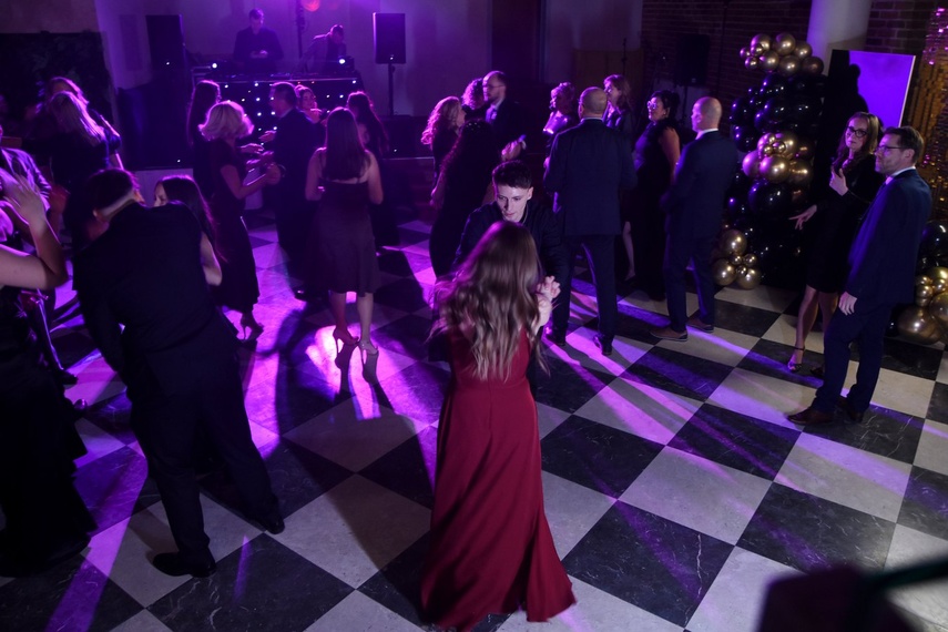 "Studniówka niepowtarzalna jak każdy z was" zdjęcie nr 341506